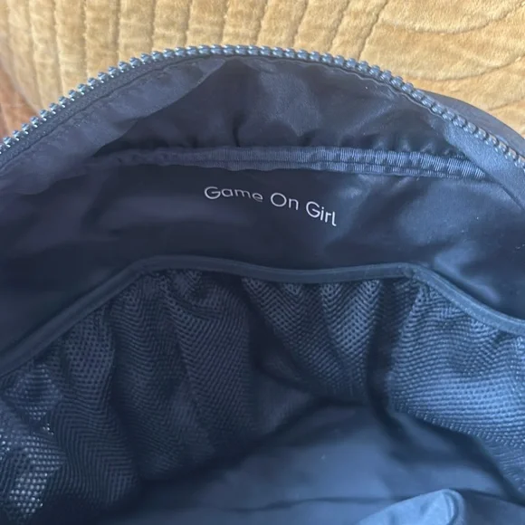Ivivva (Lululemon teen) brand gym bag - Picture 2 of 4